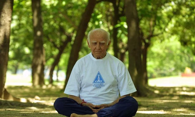 DIA MUNDIAL DA YOGA: Atividade terapêutica melhora qualidade de vida na maioria das pessoas