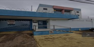 APARTAMENTO SEMI MOBILIADO À VENDA