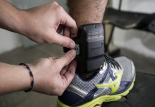 EM TODO O BRASIL: Agressores de mulheres passam a ser monitorados por tornozeleira eletrônica