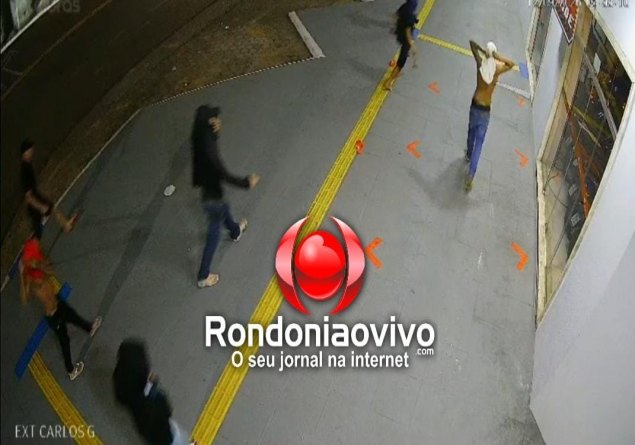 VÍDEO: Vários criminosos arrombam Rodão Motos e fogem levando quatro motocicletas  ​