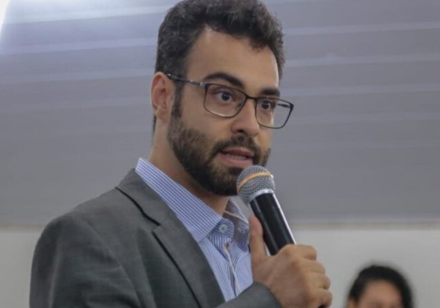 VINÍCIUS MIGUEL: Pré-candidato viaja para Brasília para consulta sobre aliança do PSB 