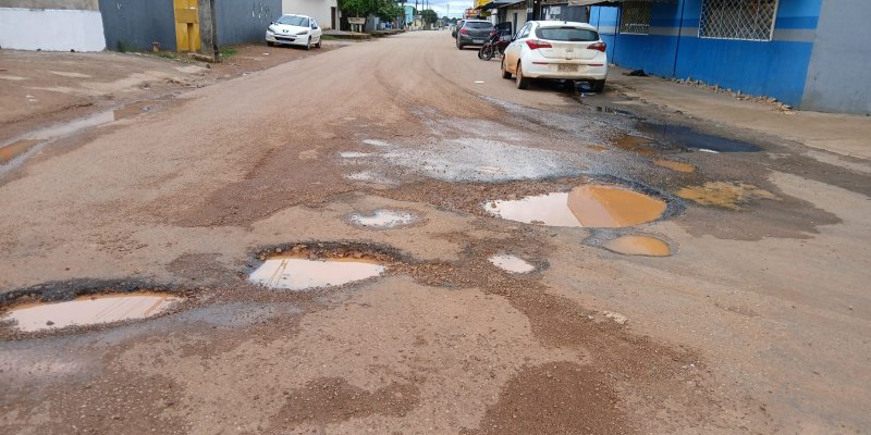RECORRENTE: Asfalto de quase R$ 1 milhão esburaca após meses na Estrada da Penal