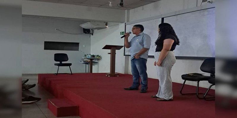 PALESTRA: Equipe da Rádio Falante qualifica multiplicadores na escola Murilo Braga 