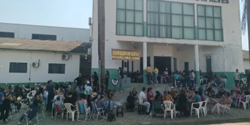REIVINDICAÇÕES: Professores municipais de Buritis iniciam greve nesta segunda-feira (17)