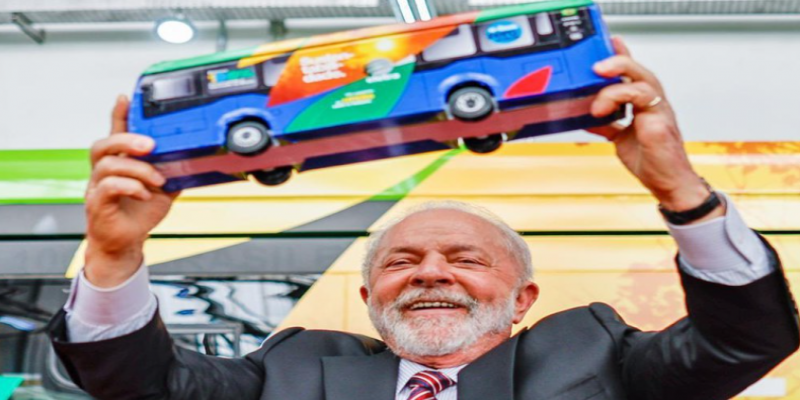TRANSPORTE PÚBLICO: Lula anuncia envio de PEC ao Congresso para instituir tarifa zero aos finais de semana