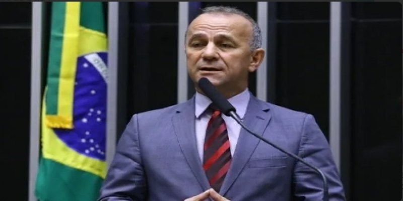 PUNIÇÃO PRÊMIO: Comissão da Câmara aprova fim aposentadoria compulsória para magistrados