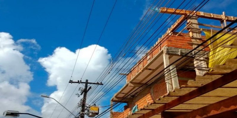 ORIENTAÇÕES: Profissionais da construção civil são mais suscetíveis a choques elétricos