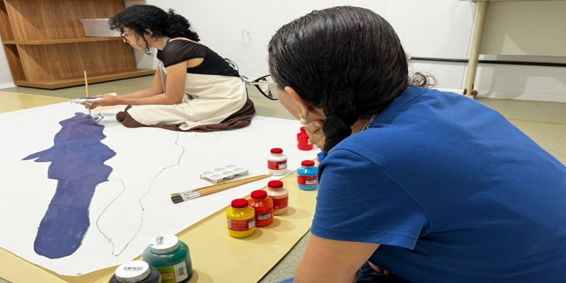 'ONDE ME ENCONTRO': Exposição transforma vivência em arte e dá visibilidade ao autismo em mulheres