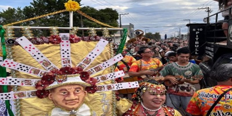 COMEMORAÇÃO: Bloco Mistura Fina 42 anos de história nesta quarta-feira (31)