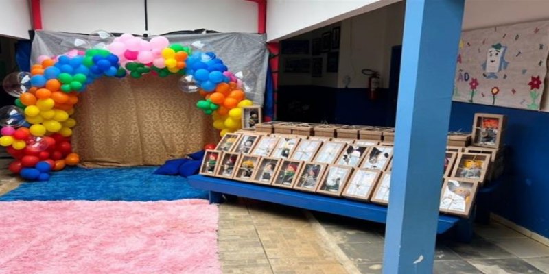 SICREDI: Pontos que cooperam - quando um uniforme vira abraço