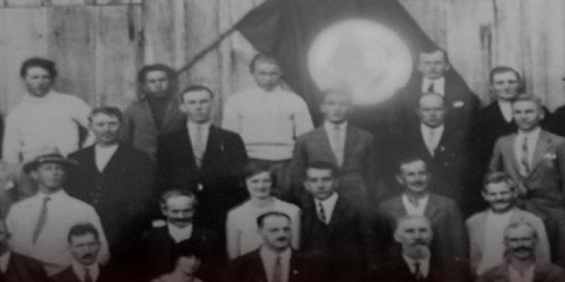HÁ 98 ANOS: Brasil teve a maior seção oficial do Partido N4zIsT4 fora da Alemanha