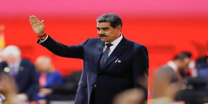 VENEZUELA: Maduro assume 3º mandato e promete reforma na Constituição